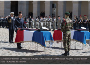 hommage aux soldats tués au burkinafaso